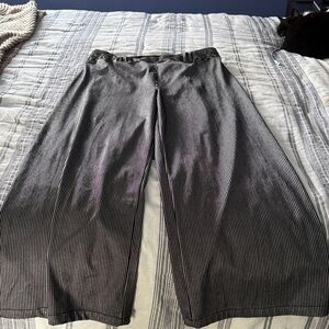 Women’s shimmery black/silver pants